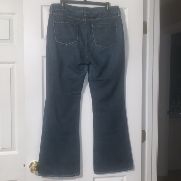GAP Flare Jeans - Picture 2 of 3